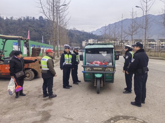 3bc82e6db550112ef6b32d9d0daf4333