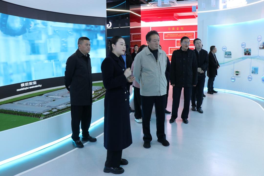 1763089046899027362.jpg 2.jpg